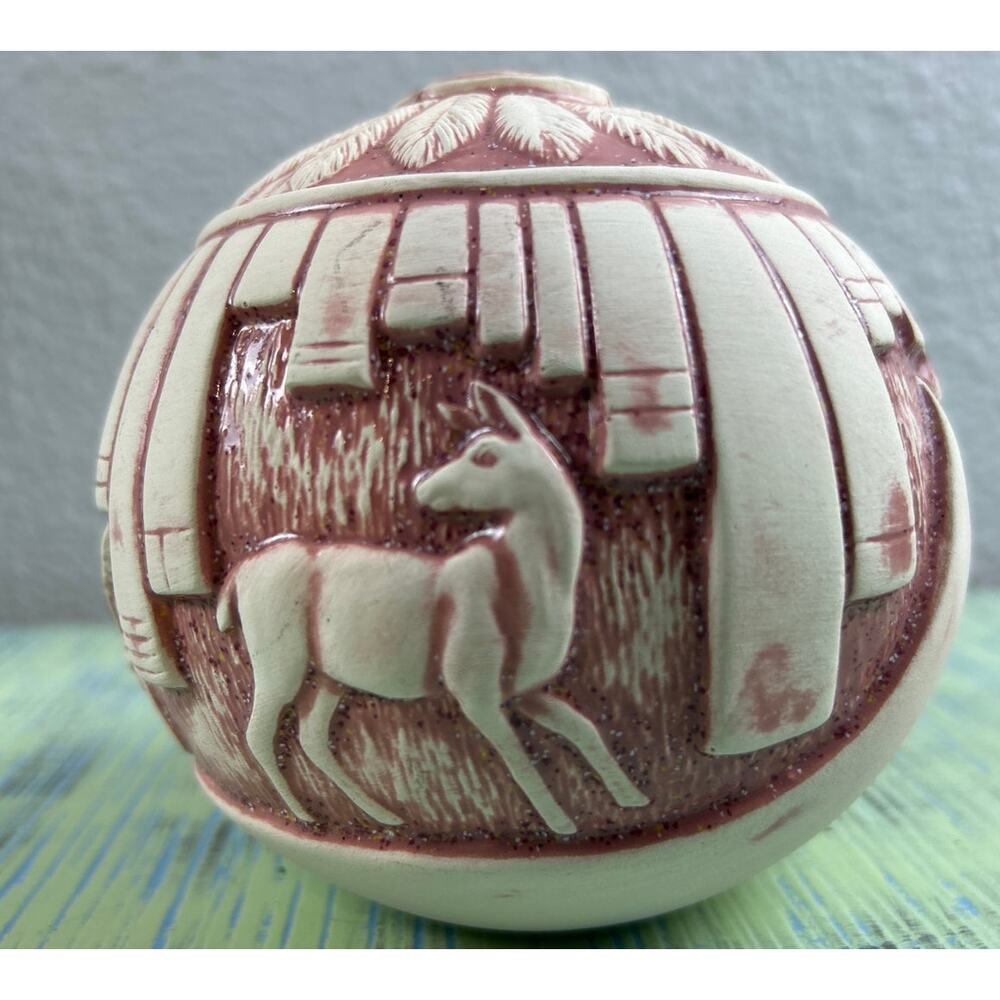 Vintage Native American Hand Carved Sgraffito Seed Pot Pottery Vase